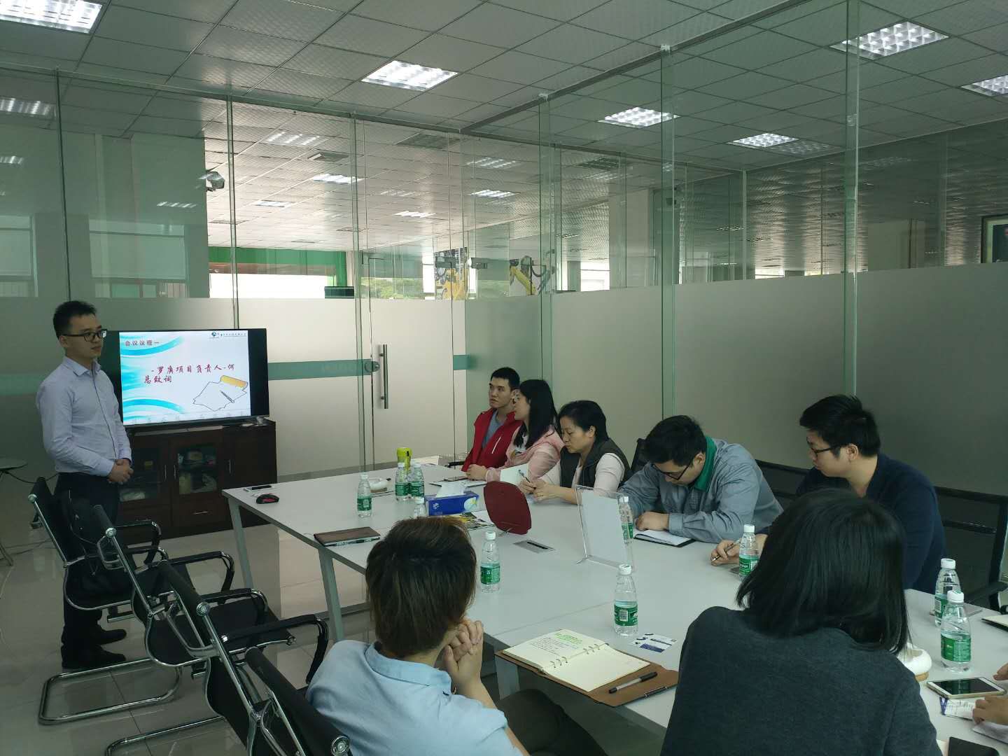 祝贺罗庚机器人签约乐动在线-乐动(中国)ERP